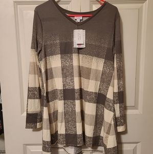 Ombre Gingham Gray Lularoe Elizabeth sz M